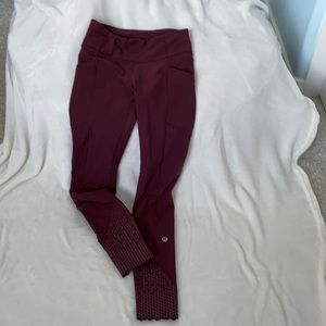 Lululemon maroon leggings